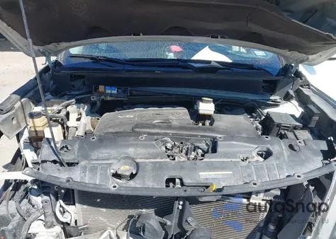 2019 Nissan Pathfinder Sv z USA, uszkodzony, nr VIN 5N1DR2MNXKC582825